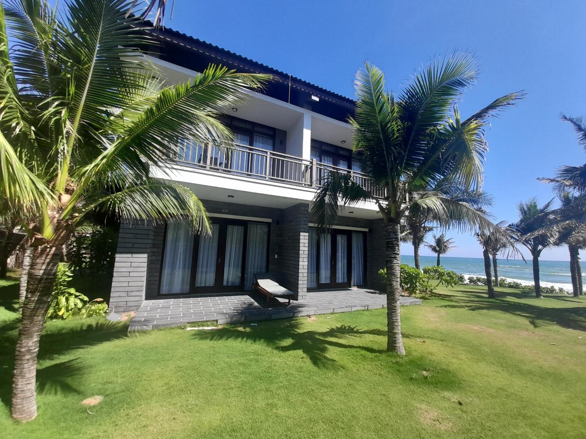 Starlight Villa Beach Resort & Spa Phan Thiet Bagian luar foto