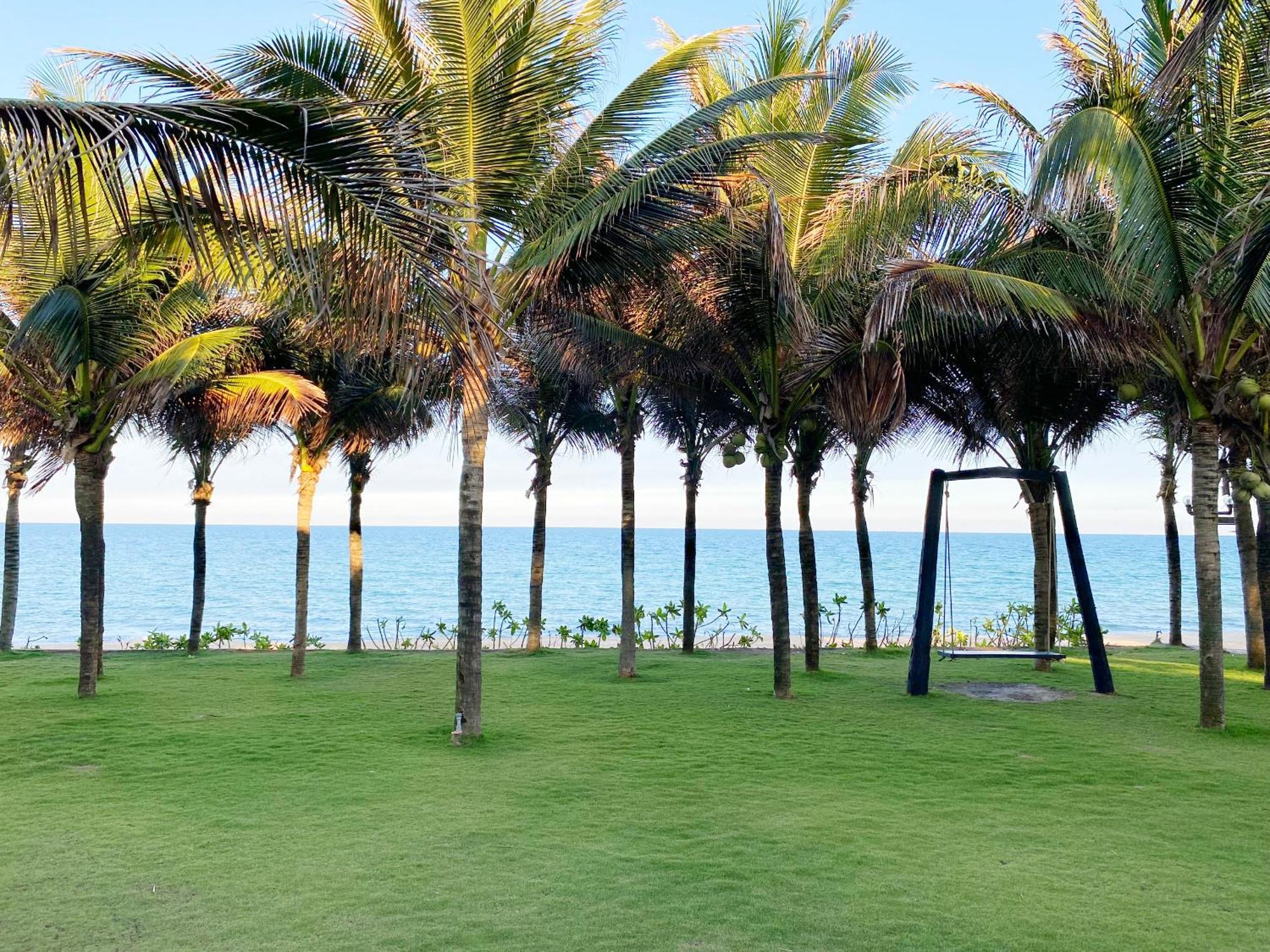 Starlight Villa Beach Resort & Spa Phan Thiet Bagian luar foto