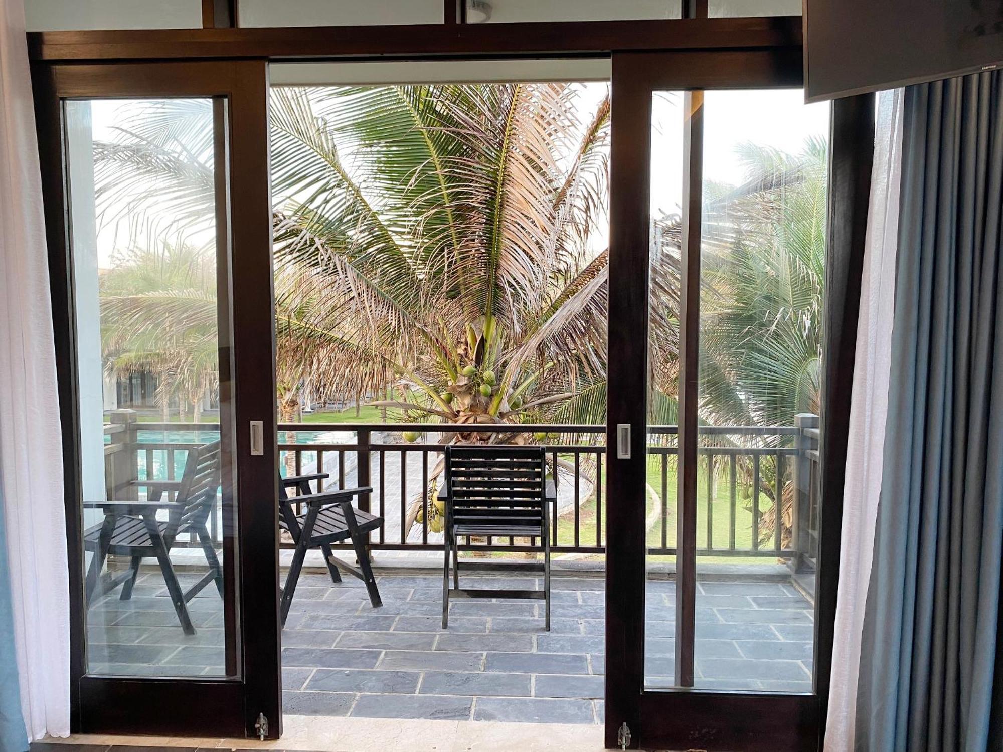 Starlight Villa Beach Resort & Spa Phan Thiet Bagian luar foto