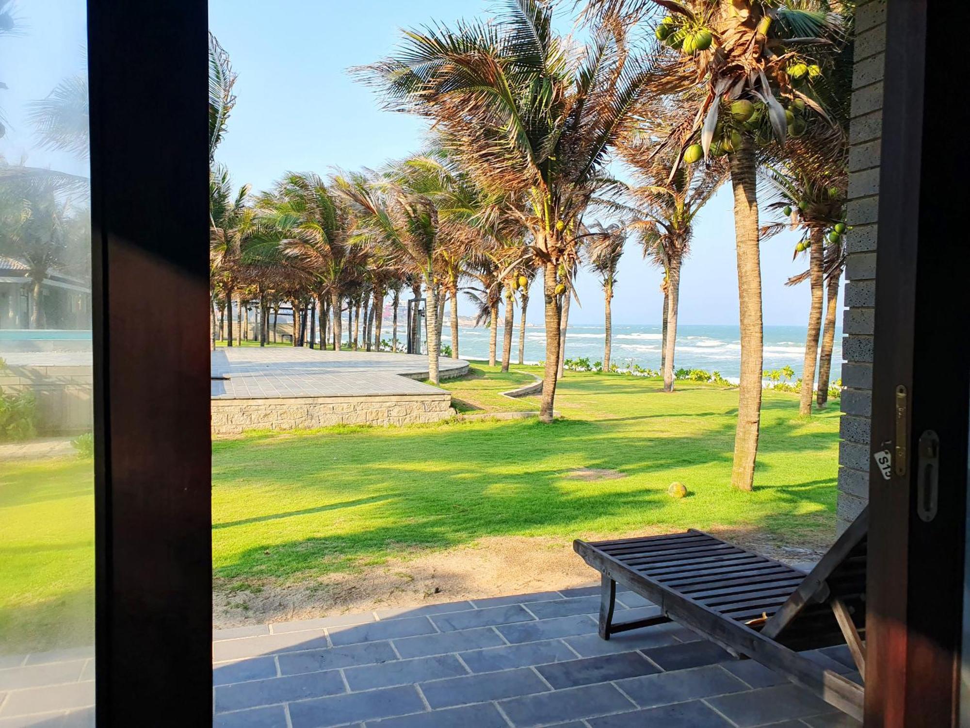 Starlight Villa Beach Resort & Spa Phan Thiet Bagian luar foto