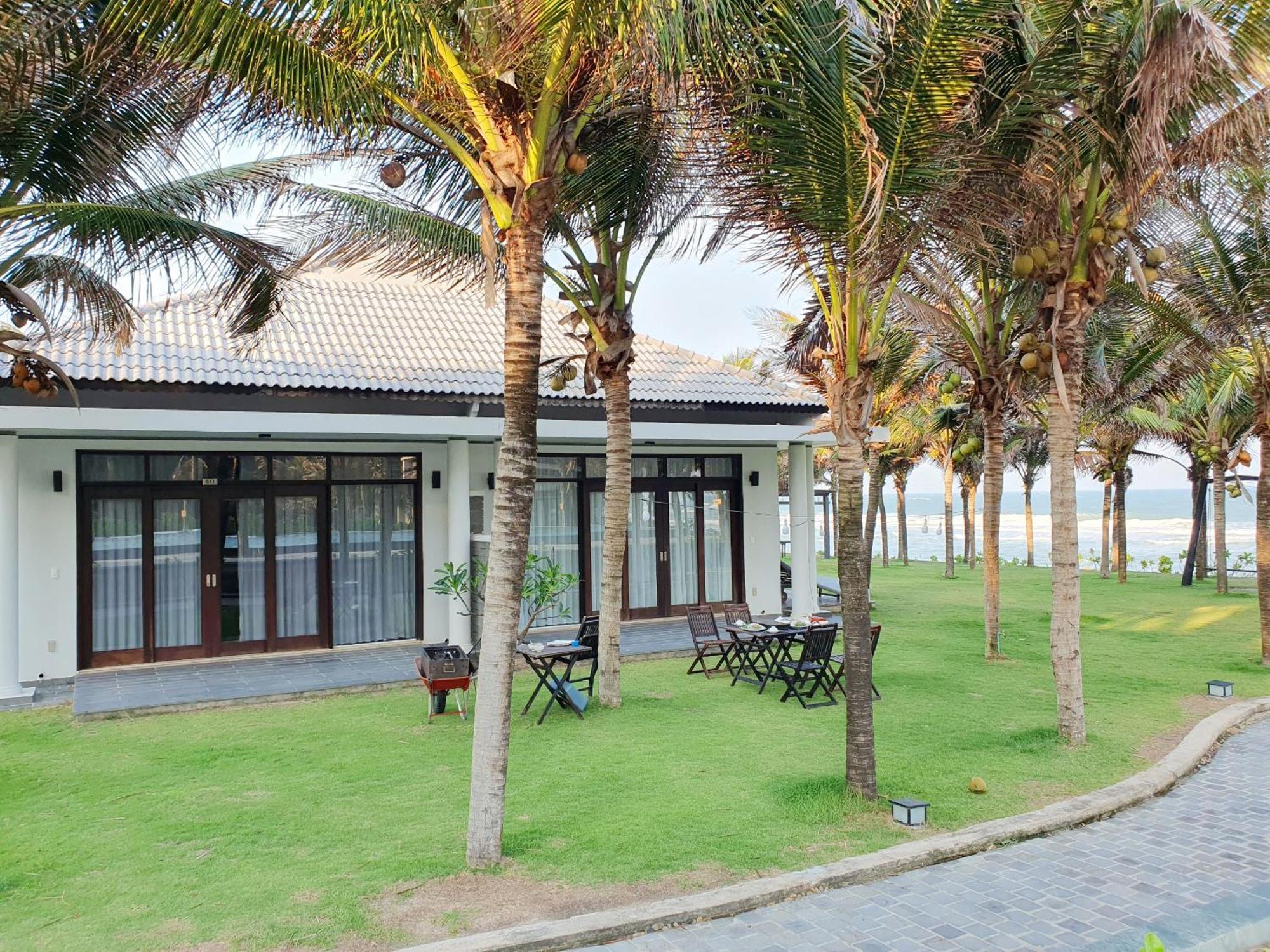 Starlight Villa Beach Resort & Spa Phan Thiet Bagian luar foto